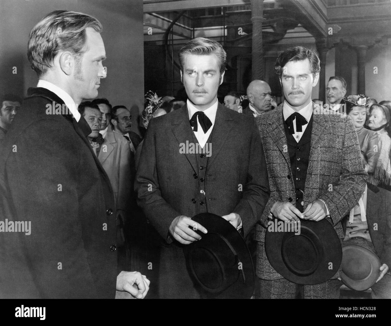 THE TRUE STORY OF JESSE JAMES, Robert Wagner (center), Jeffrey Hunter ...