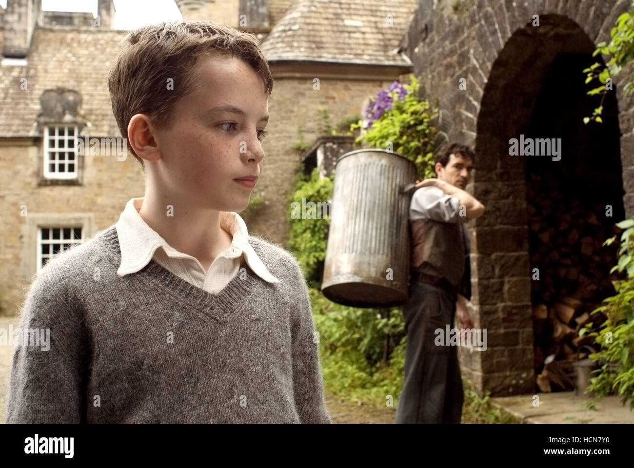 THE WATER HORSE LEGEND OF THE DEEP, Alex Etel, Ben Chaplin, 2007