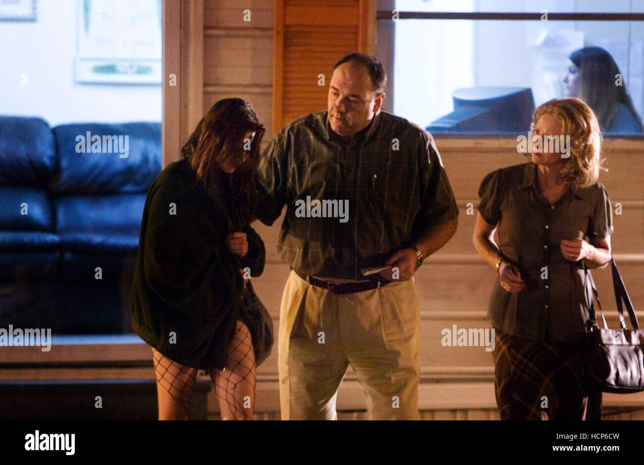 TO THE RILEYS, from left Kristen Stewart, James Gandolfini