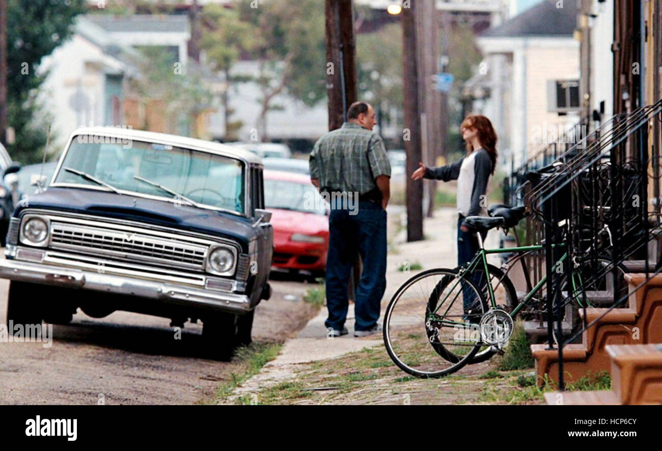 TO THE RILEYS, from left James Gandolfini, Kristen Stewart