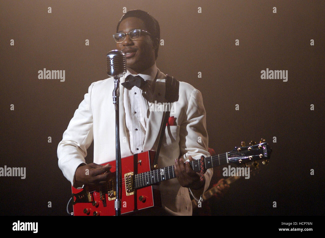 WHO DO YOU LOVE, Robert Randolph as Bo Diddley, 2009.