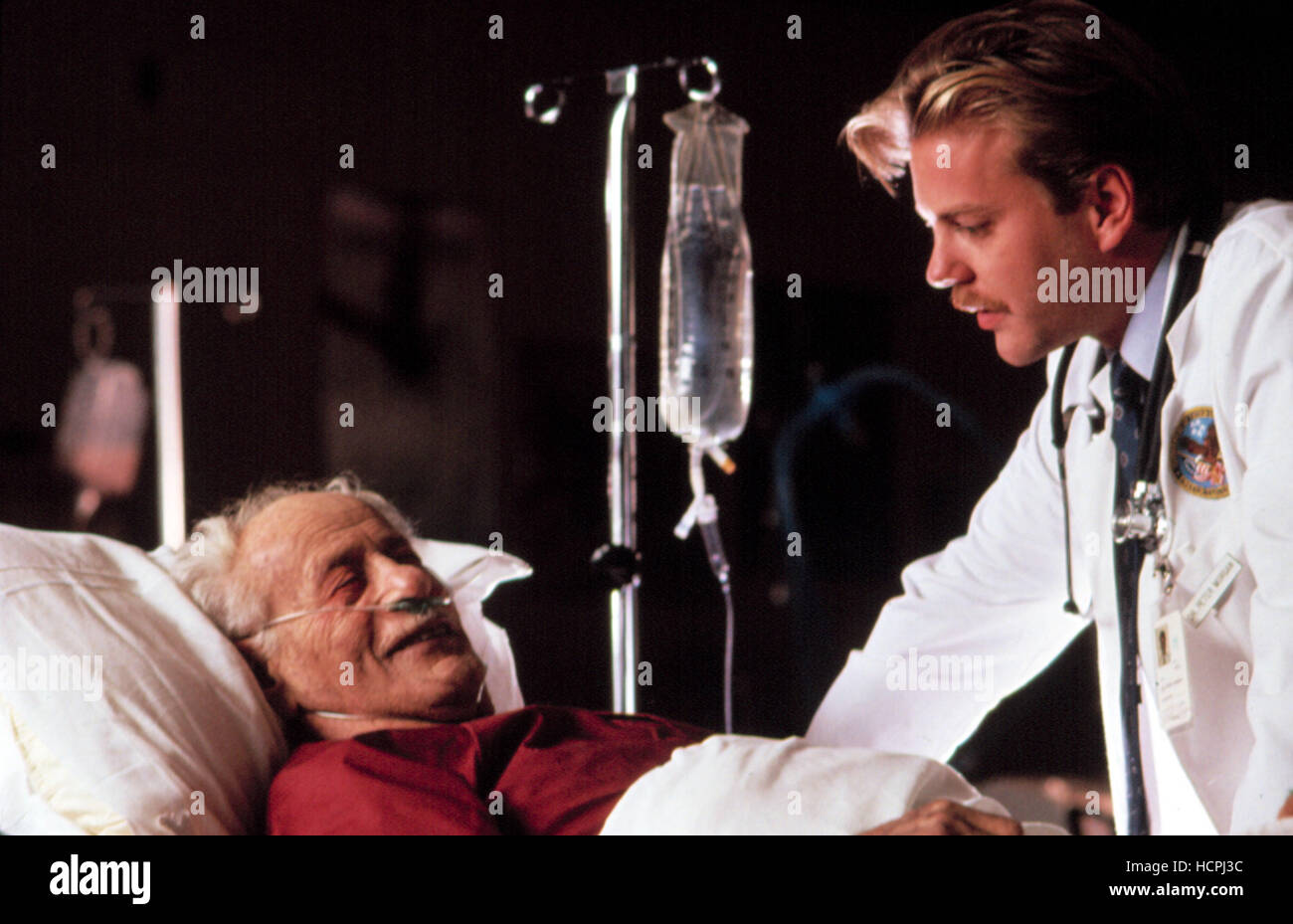 ARTICLE 99, Eli Wallach, Kiefer Sutherland, 1992, (c)Orion Pictures ...