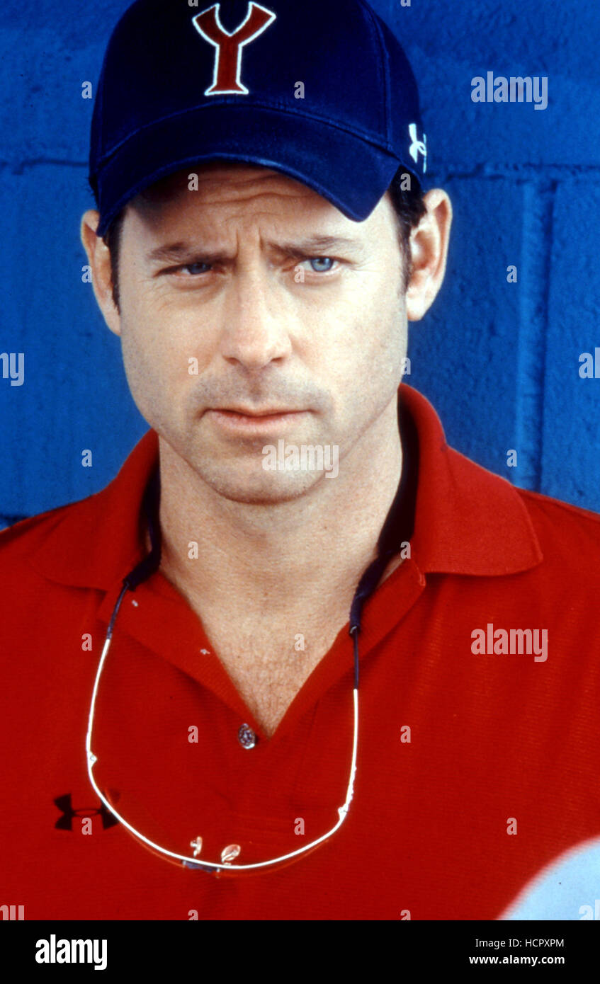 THE BAD NEWS BEARS, Greg Kinnear, 2005, (c) Paramount/courtesy Everett ...