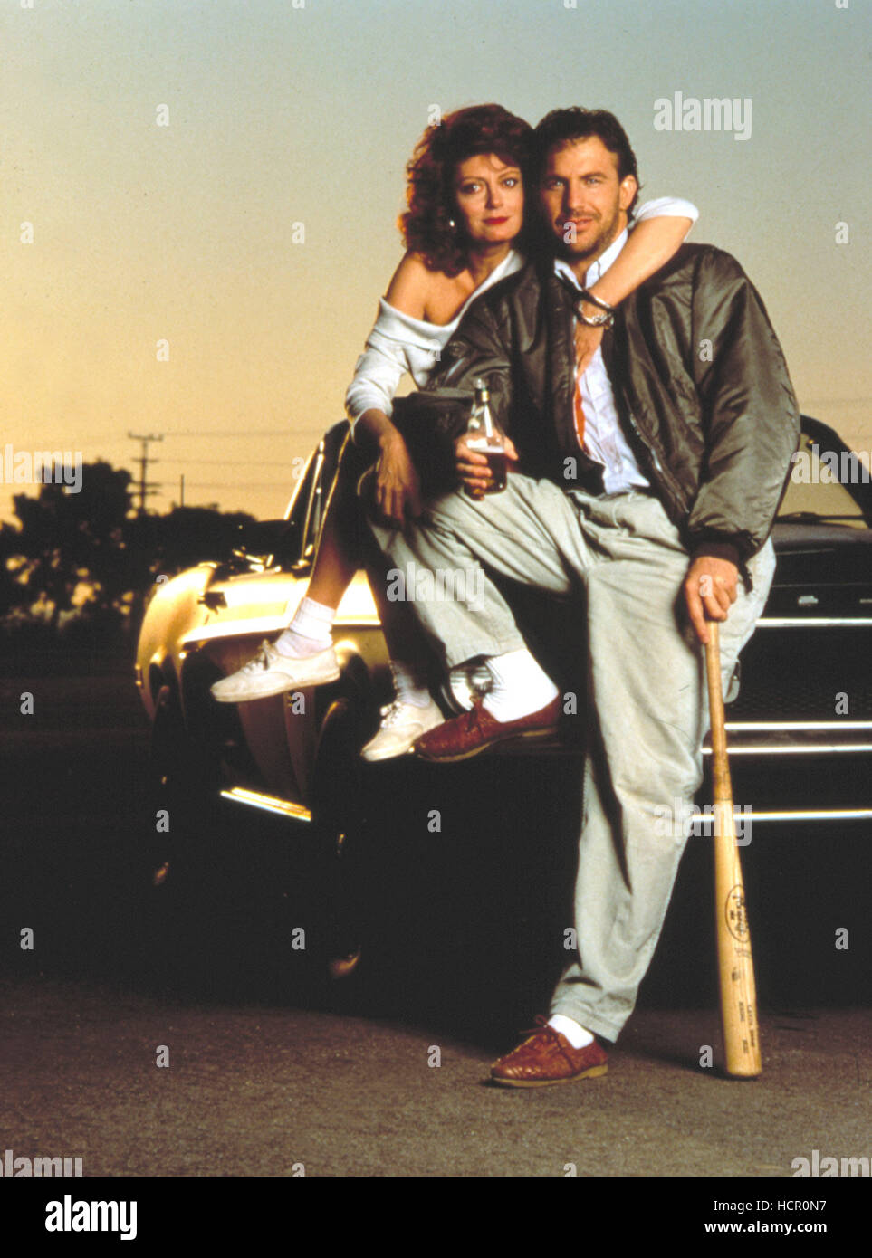 BULL DURHAM Kevin Costner Susan Sarandon 1988 Stock Photo Alamy BULL DURHAM Kevin Costner Susan Sarandon 1988 Stock Photo Alamy