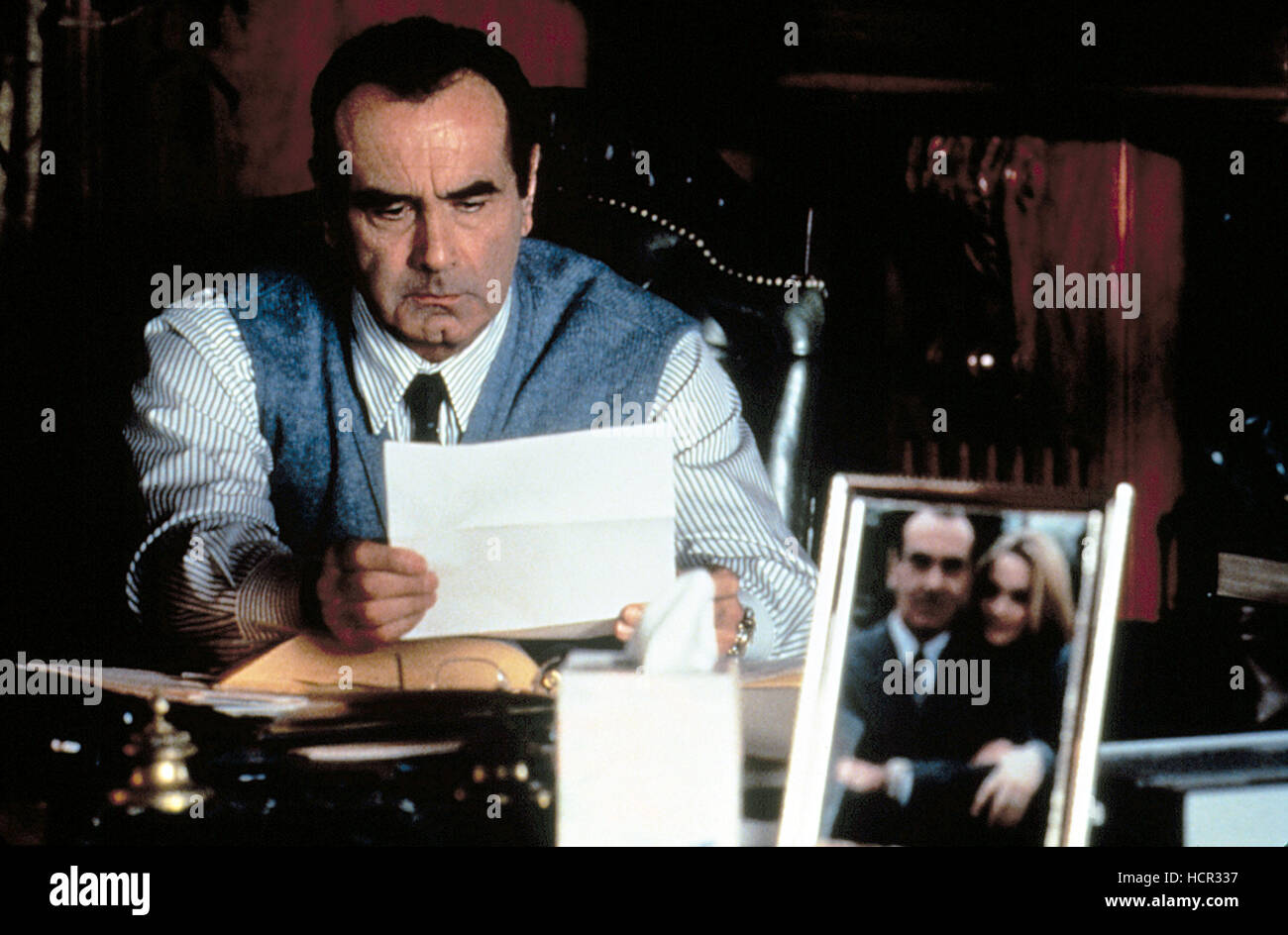 CLUELESS, Dan Hedaya, 1995 Stock Photo - Alamy