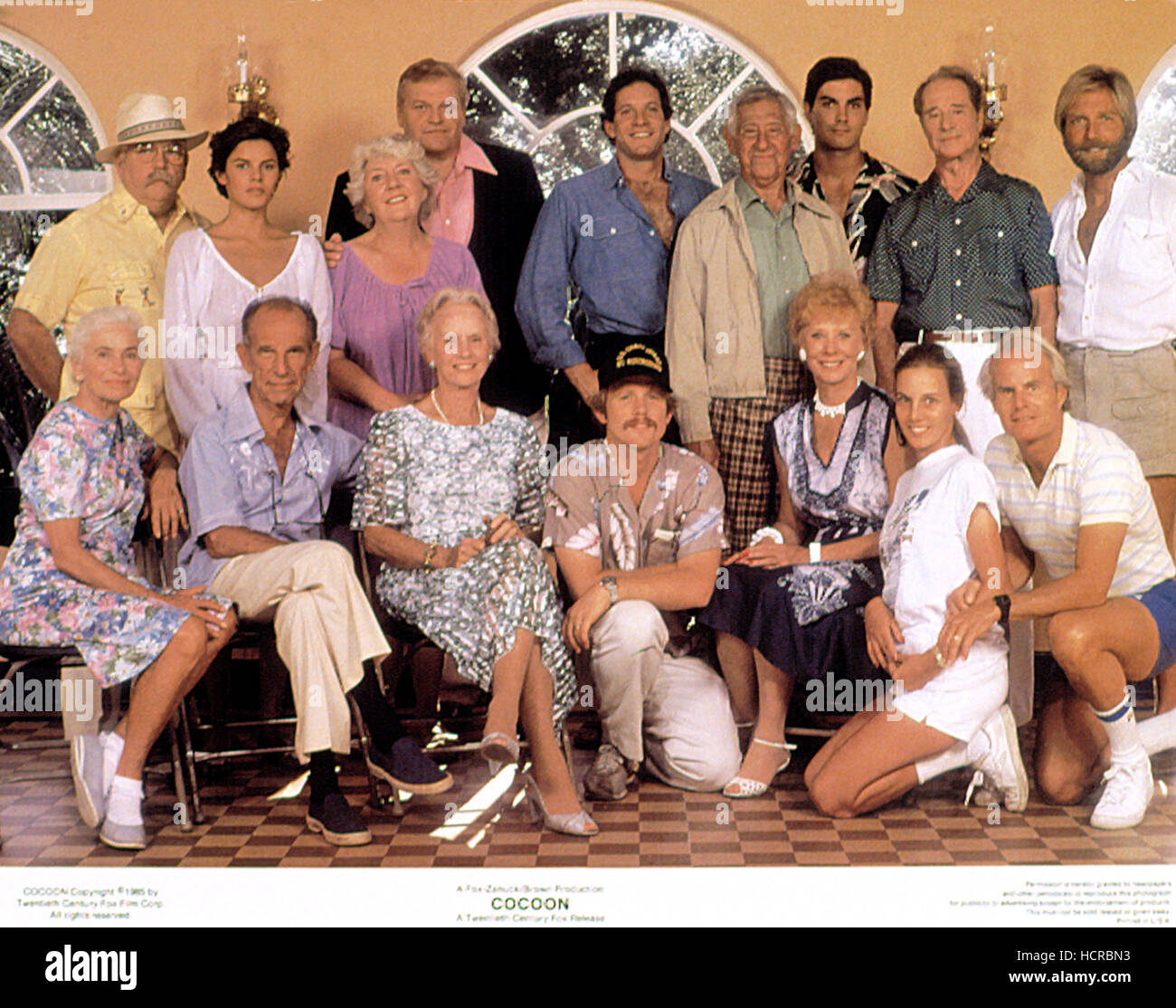 COCOON, rear lr Wilfrid Brimley, Tahnee Welch, Maureen Stapleton