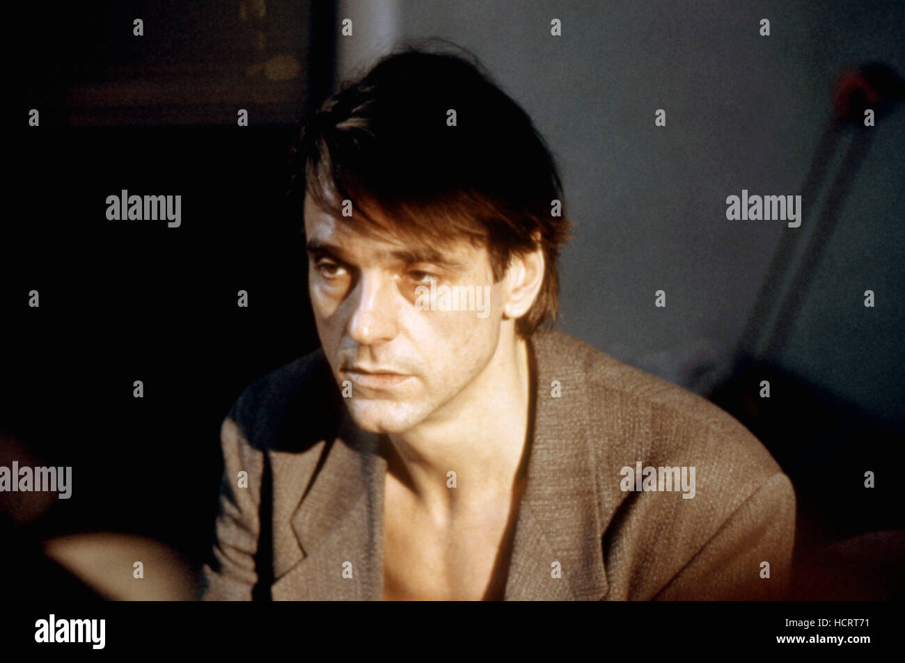 DEAD RINGERS, Jeremy Irons, 1988, TM and Copyright (c)20th Century Fox