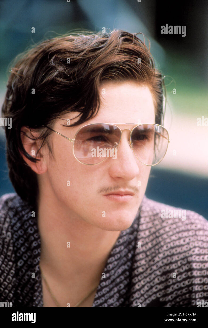 THE FALCON AND THE SNOWMAN, Sean Penn, 1985. (c)Orion