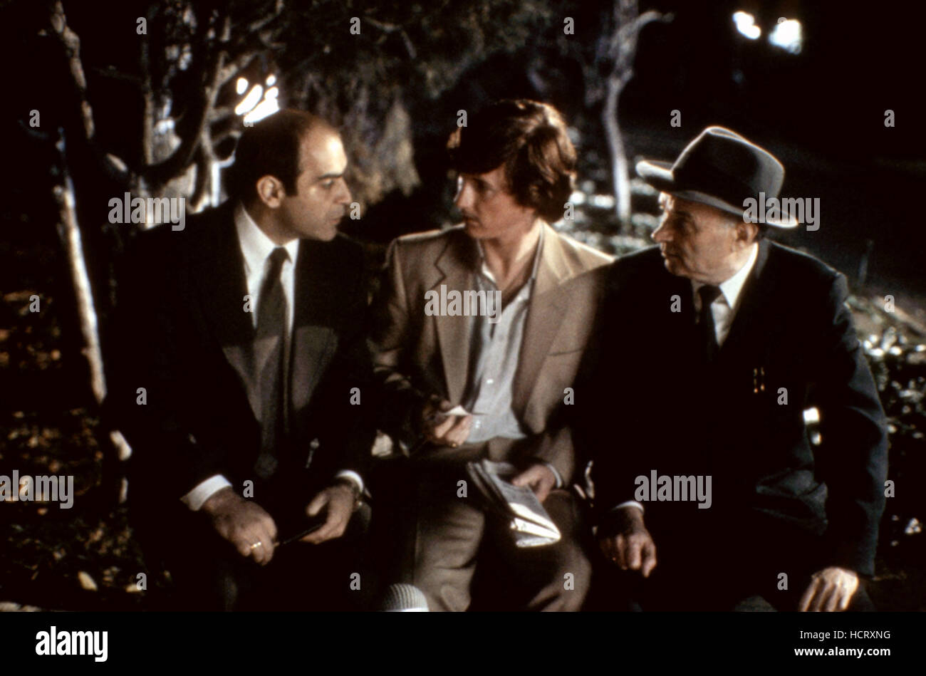 THE FALCON AND THE SNOWMAN, David Suchet, Sean Penn (center), 1985, (c