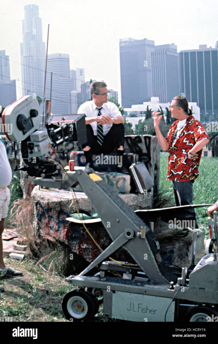 FALLING DOWN, Joel Schumacher, directing Michael Douglas, 1993 Stock