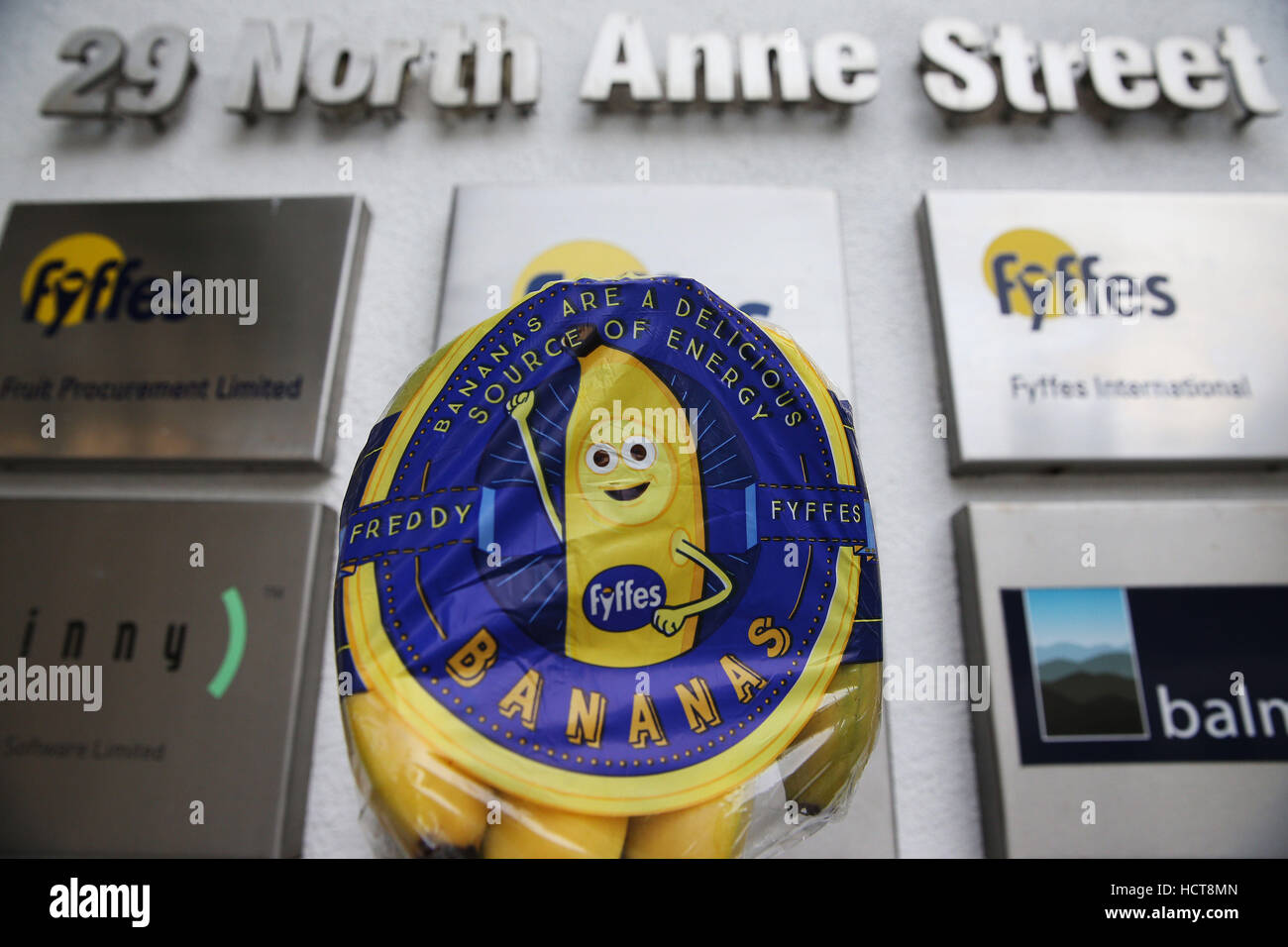 Fyffes bananas hires stock photography and images Alamy