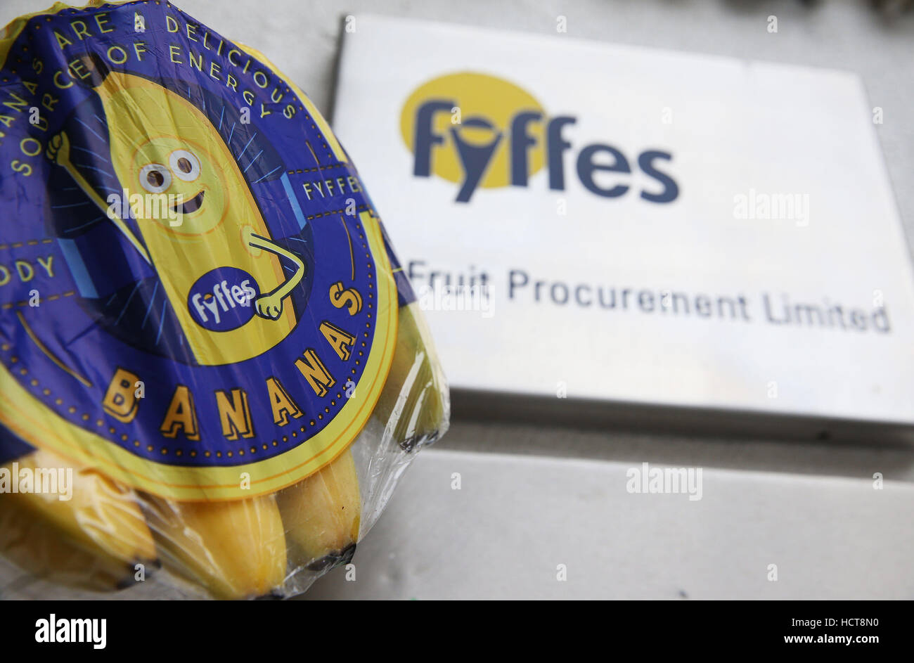 Fyffes bananas hires stock photography and images Alamy