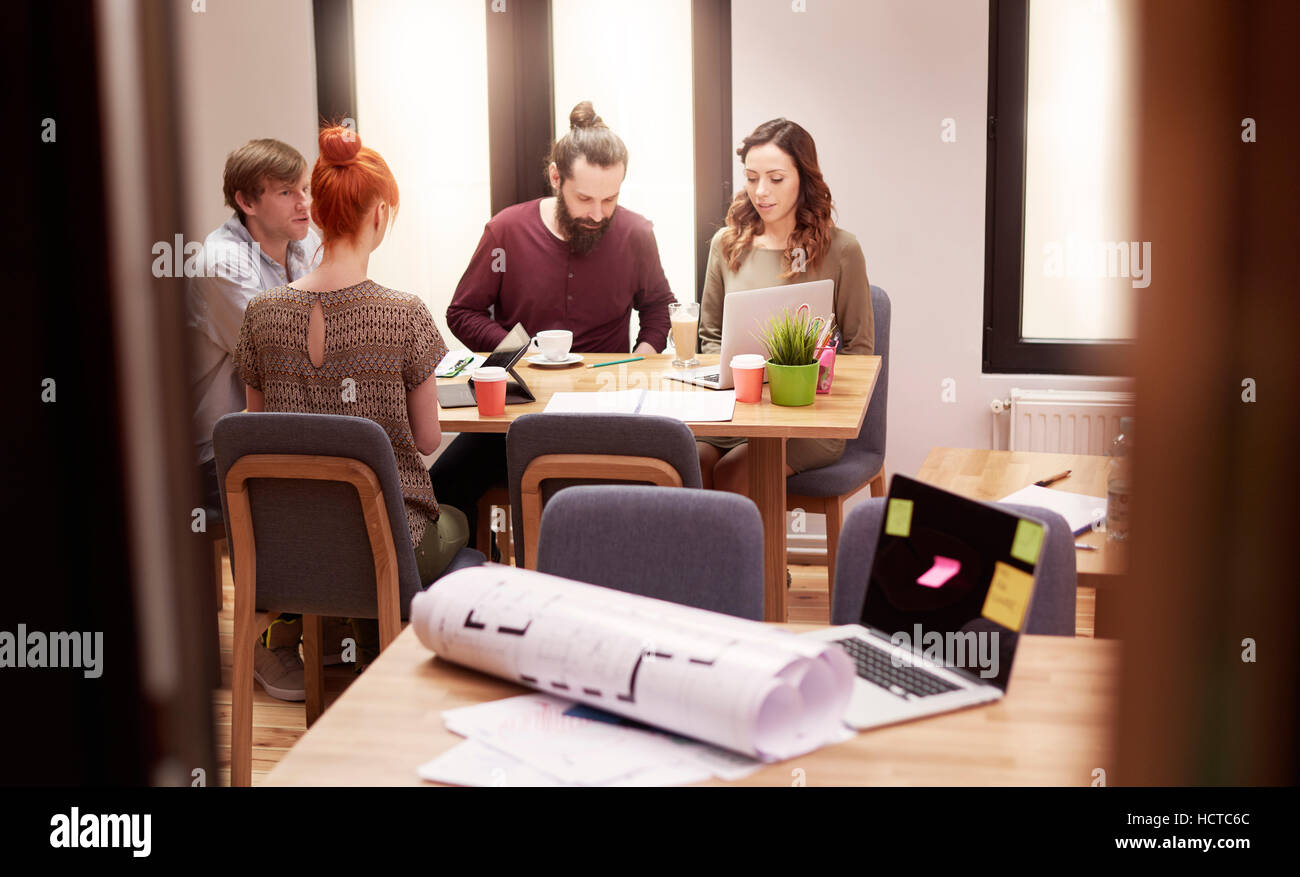 Boardroom people hi-res stock photography and images - Alamy