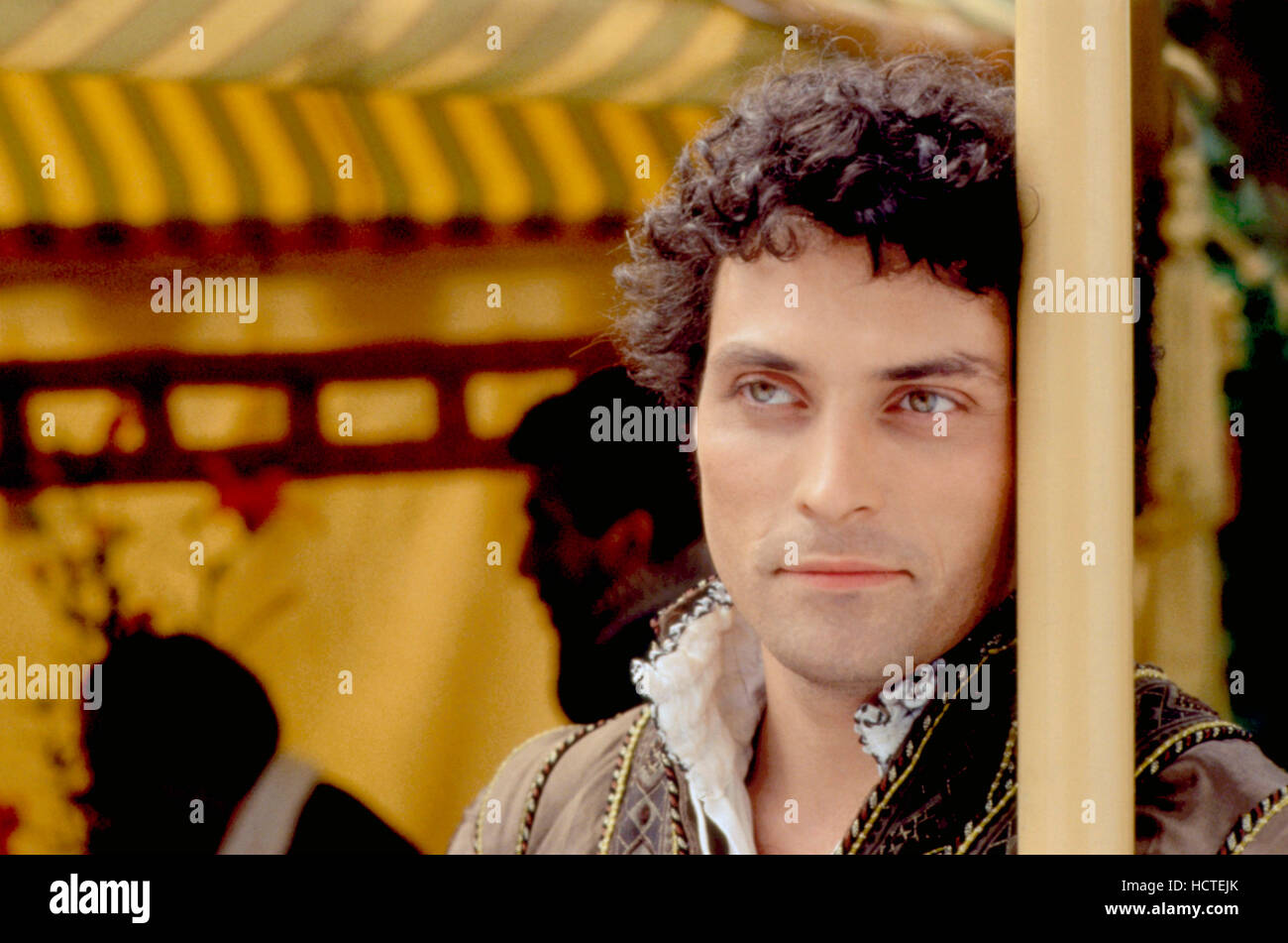 DANGEROUS BEAUTY, Rufus Sewell, 1998. (c)Warner Bros./courtesy Everett Collection Stock Photo