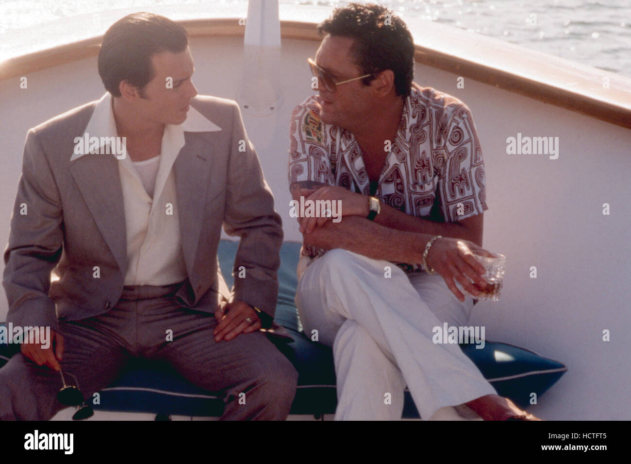 DONNIE BRASCO, Johnny Depp, Michael Madsen, 1997. (c) TriStar Pictures
