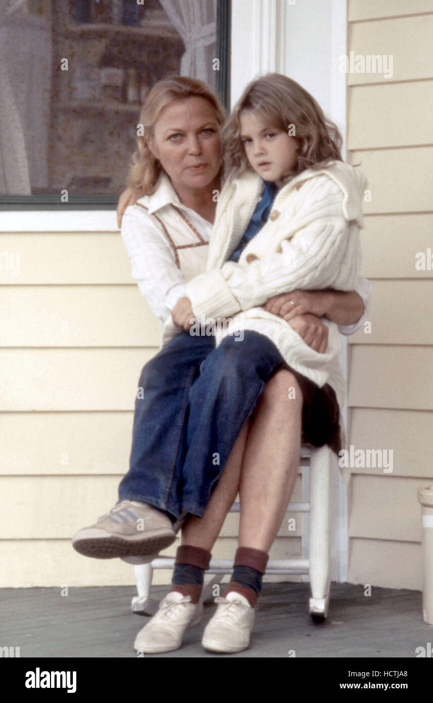 FIRESTARTER, Louise Fletcher, Drew Barrymore, 1984, (c)Universal