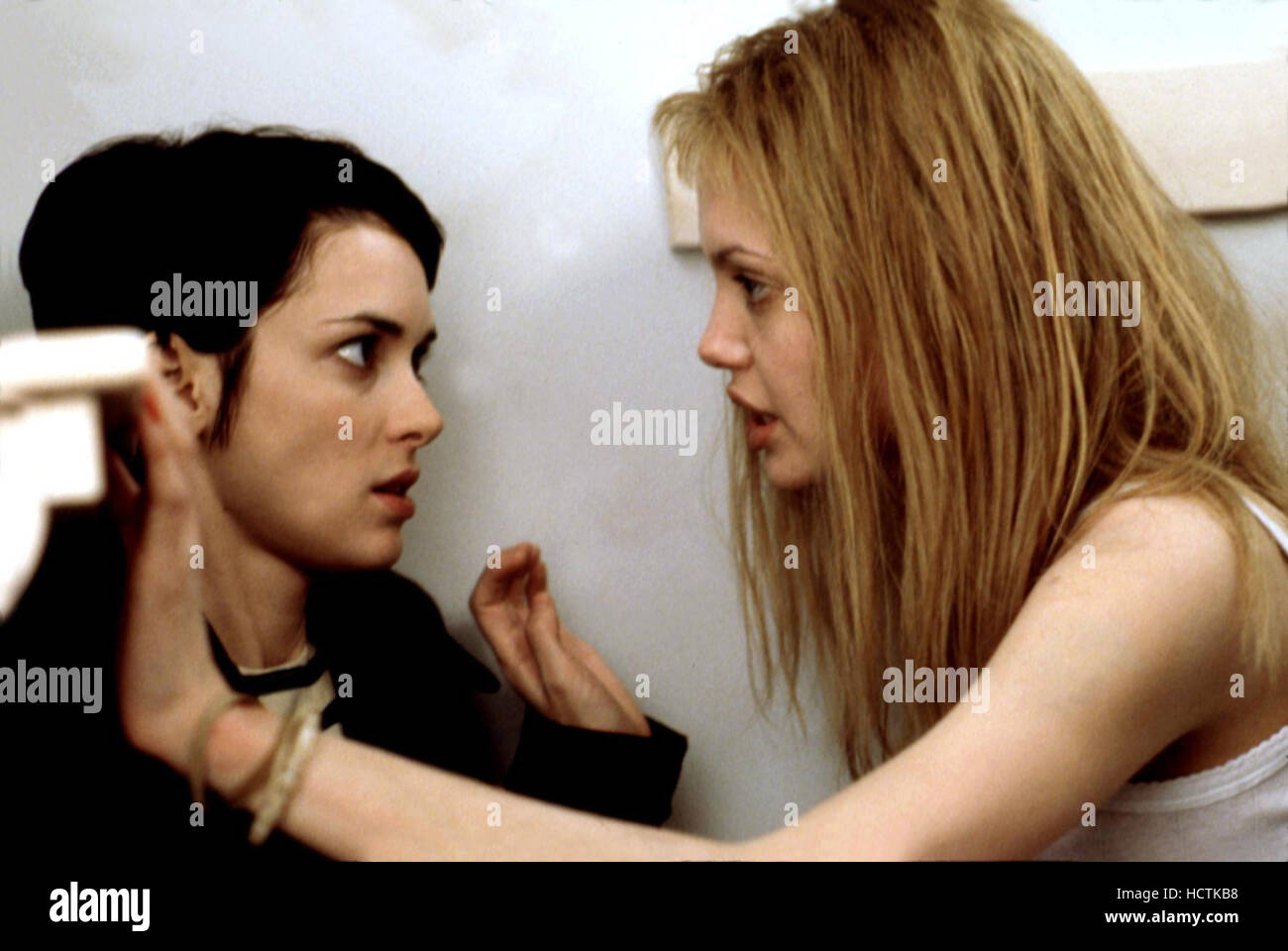 GIRL, INTERRUPTED, Winona Ryder, Angelina Jolie, 1999 Stock Photo - Alamy