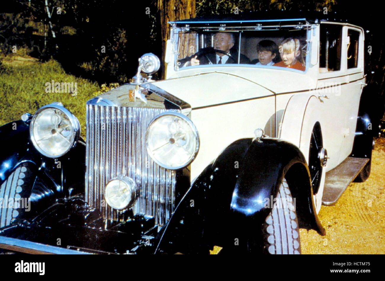 the-gnome-mobile-walter-brennan-matthew-garber-karen-dotrice-1967