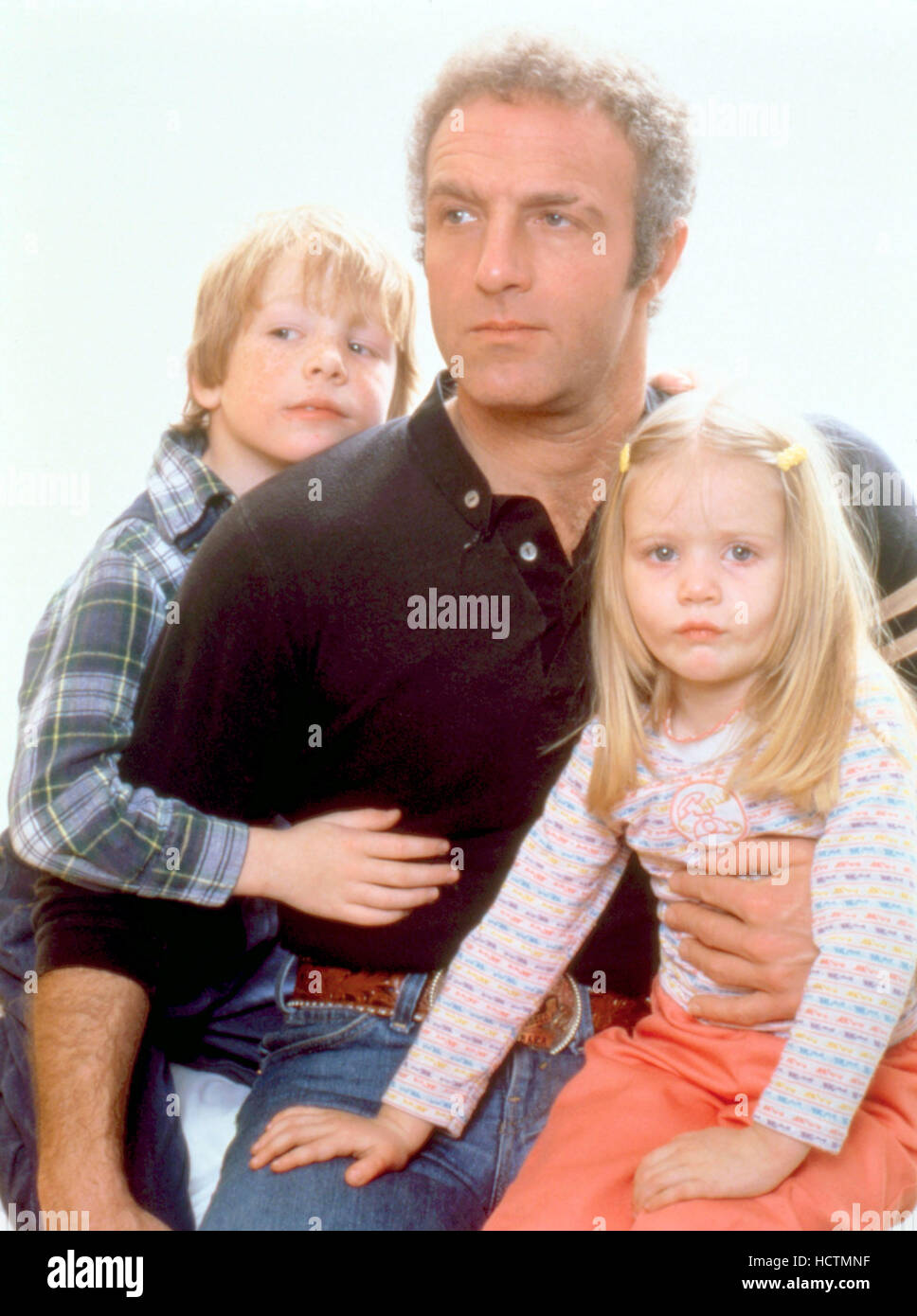 HIDE IN PLAIN SIGHT, Andy Fenwick, James Caan, Heather Bicknell, 1980