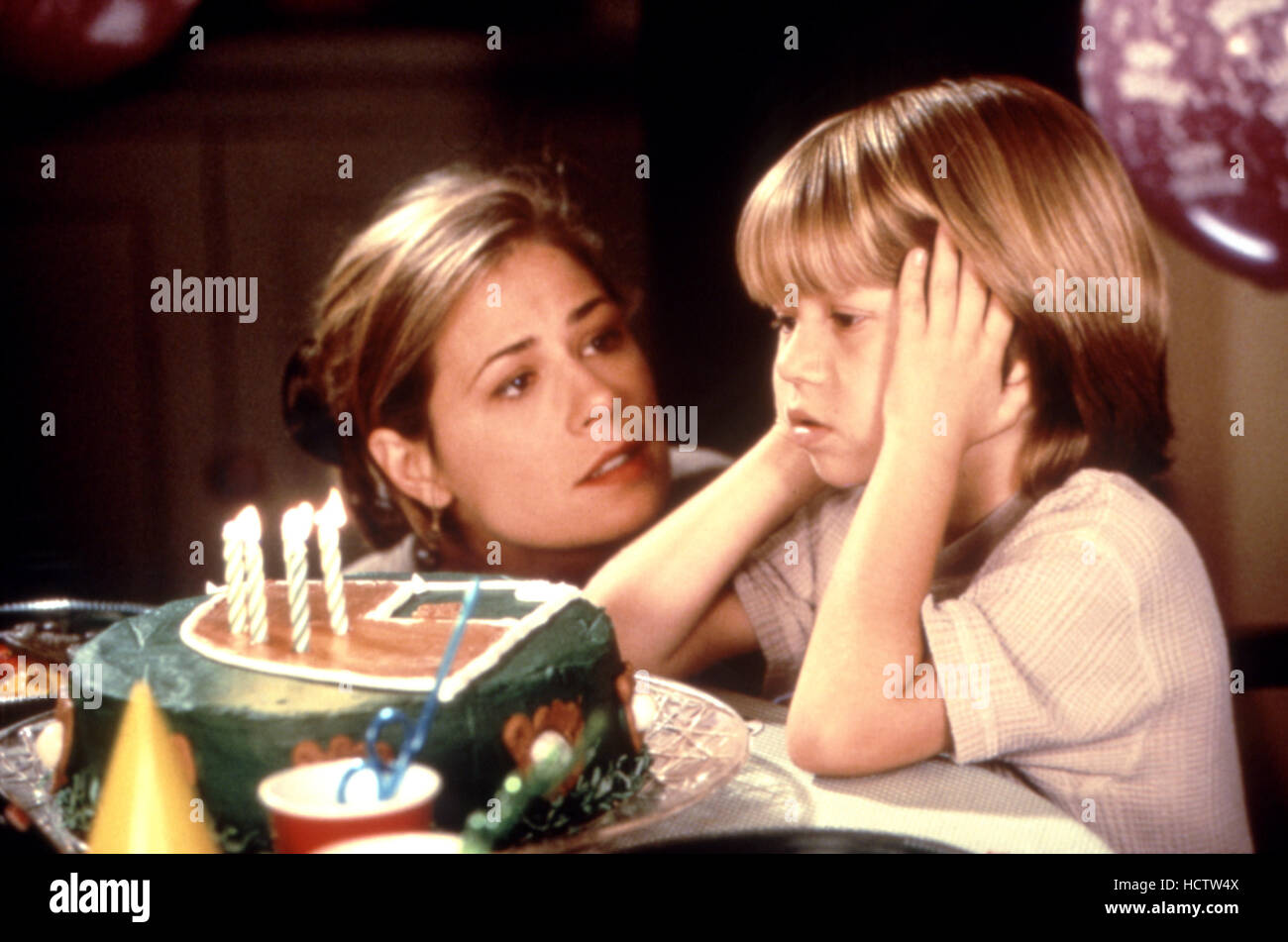 liar-liar-maura-tierney-justin-cooper-1997-c-universal-courtesy