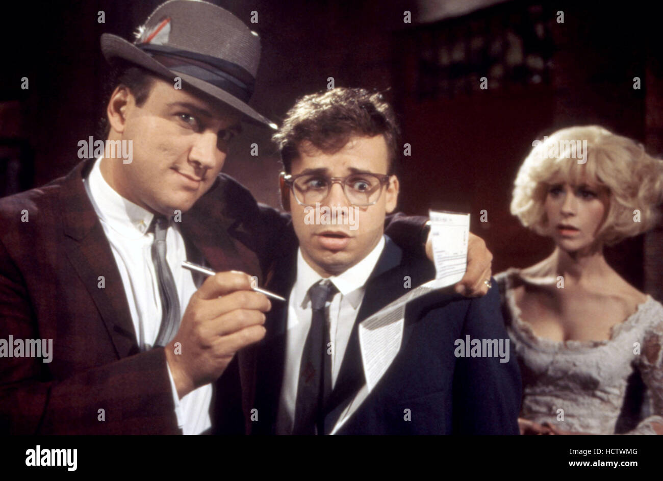 LITTLE SHOP OF HORRORS, Jim Belushi, Rick Moranis, Ellen Greene, 1986,  (c)Warner Bros./courtesy Everett Collection Stock Photo - Alamy, image size:1300x943