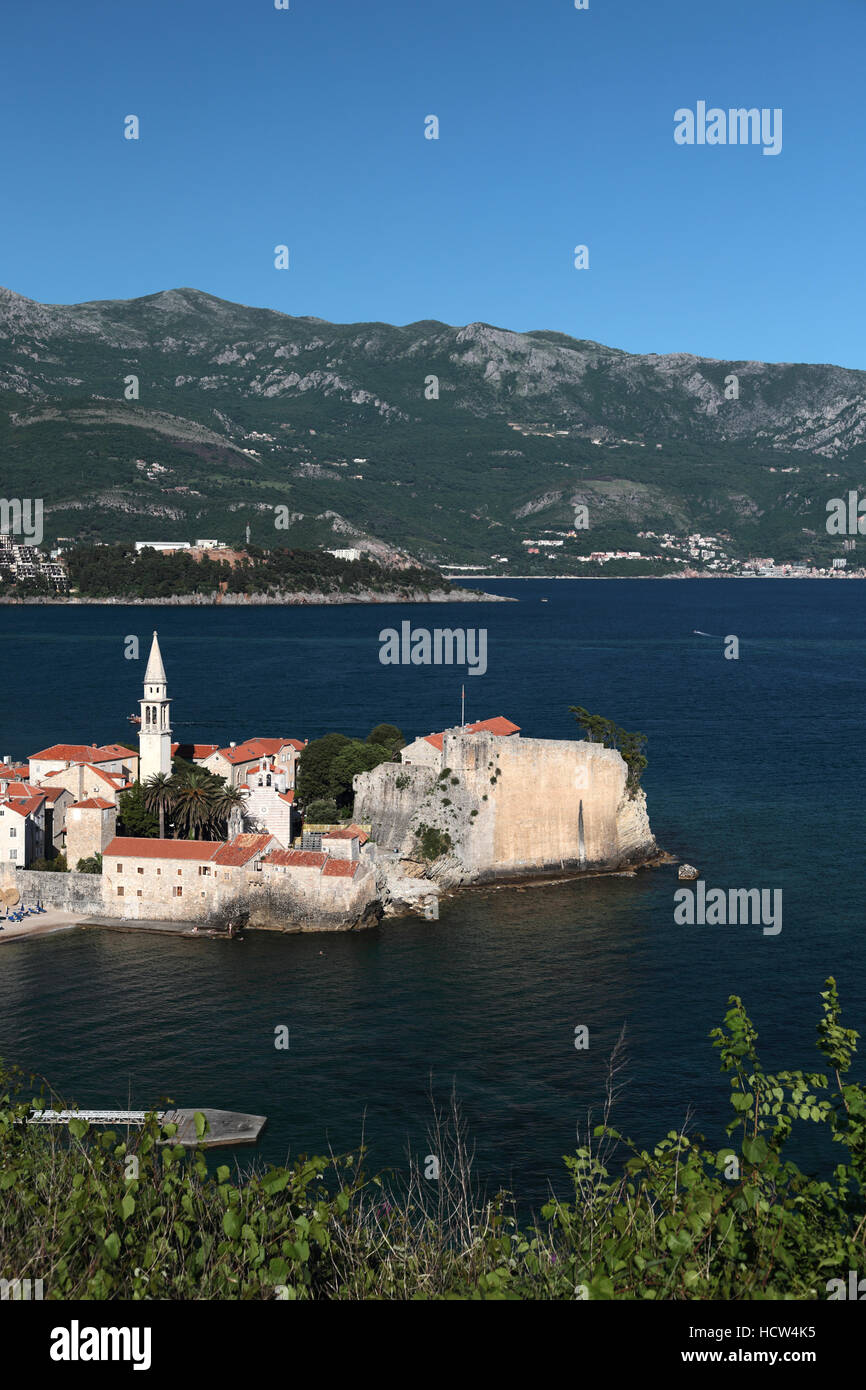 the-coastline-of-the-adriatic-views-of-the-beaches-of-the-adriatic-sea