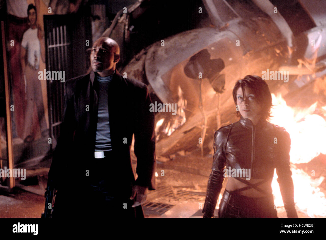 HALF PAST DEAD, Morris Chestnut, Nia Peeples, 2002, (c) Columbia