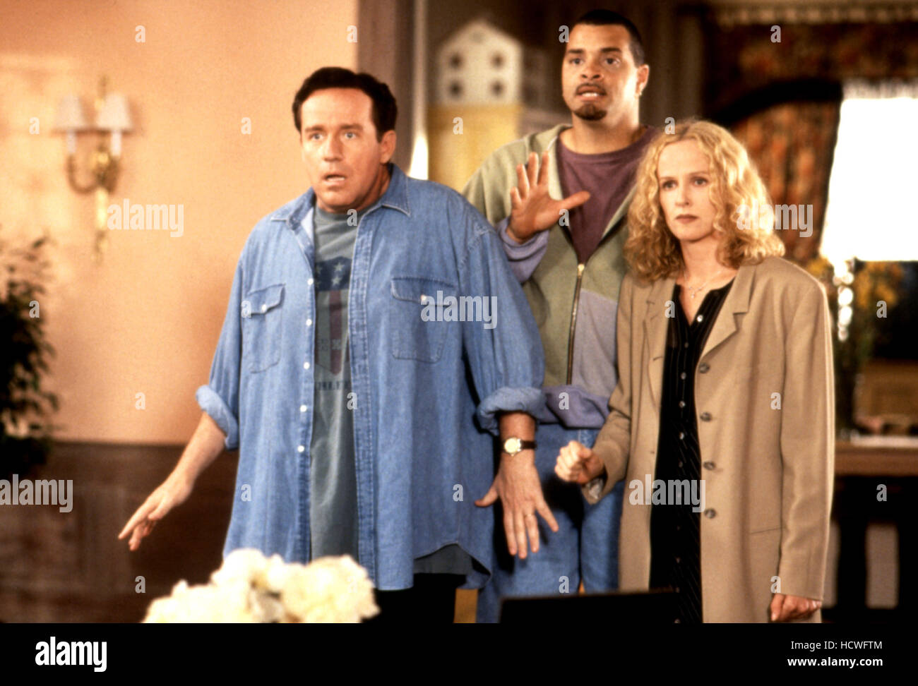 HOUSEGUEST, Phil Hartman, Sinbad, Kim Greist, 1995, (c)Buena Vista