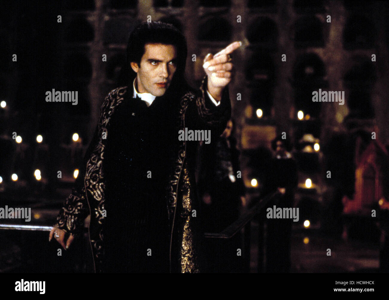 INTERVIEW WITH THE VAMPIRE, Antonio Banderas, 1994. (c) Warner Brothers ...