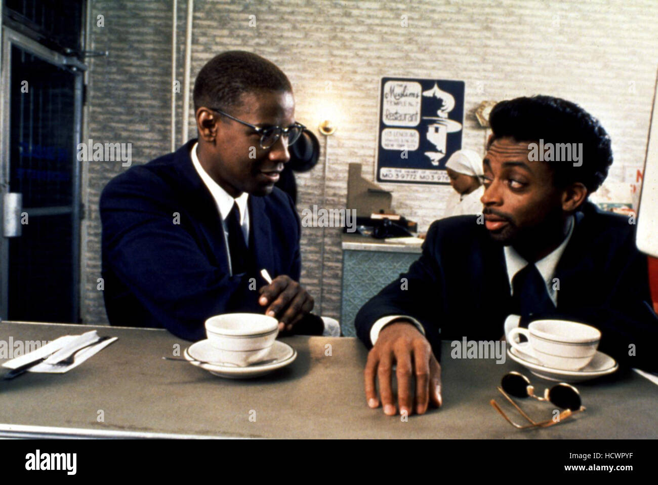 MALCOLM X, Denzel Washington, Spike Lee, 1992 Stock Photo - Alamy