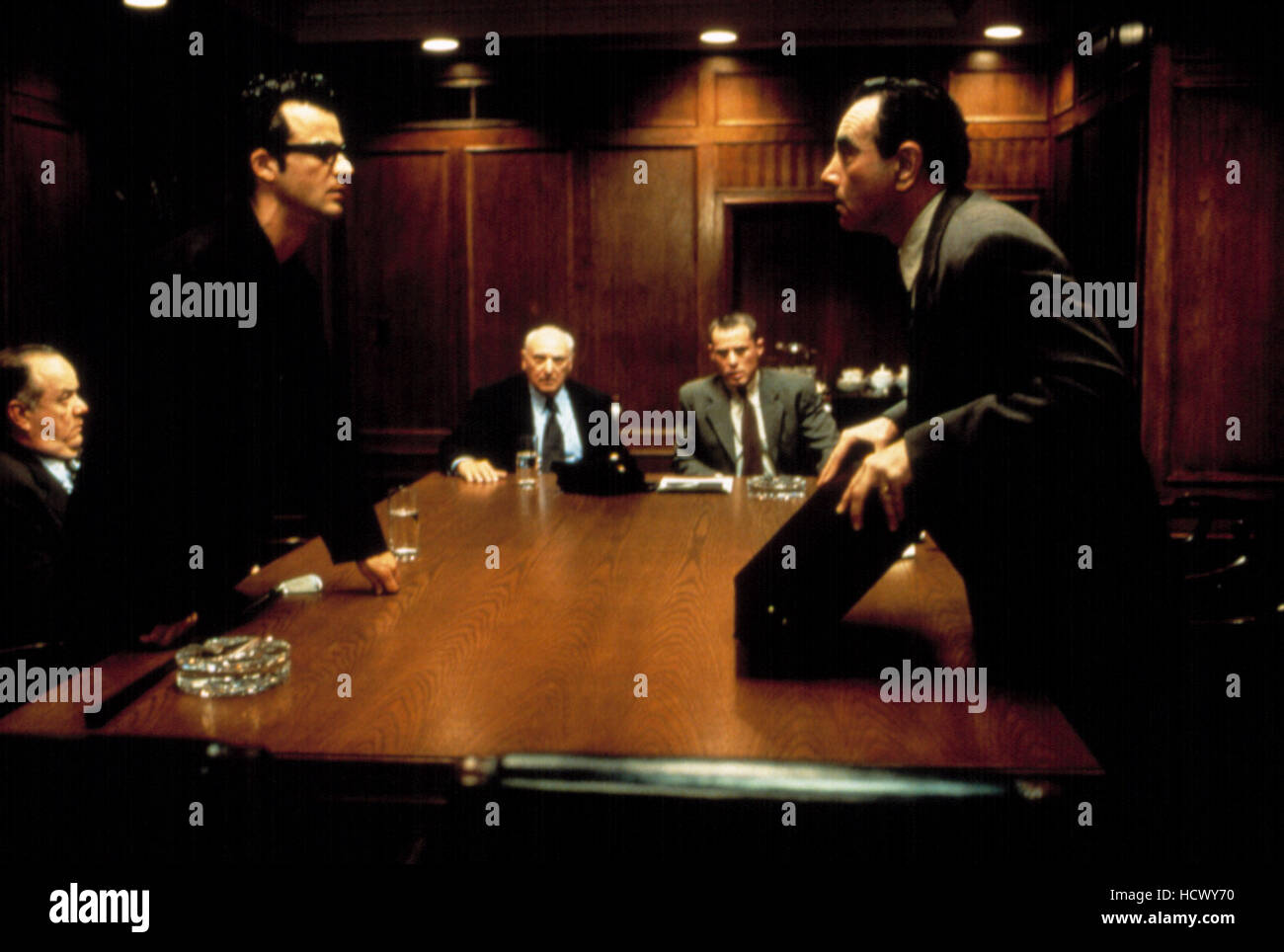 MULHOLLAND DRIVE, Justin Theroux, Dan Hedaya, 2001 Stock Photo - Alamy