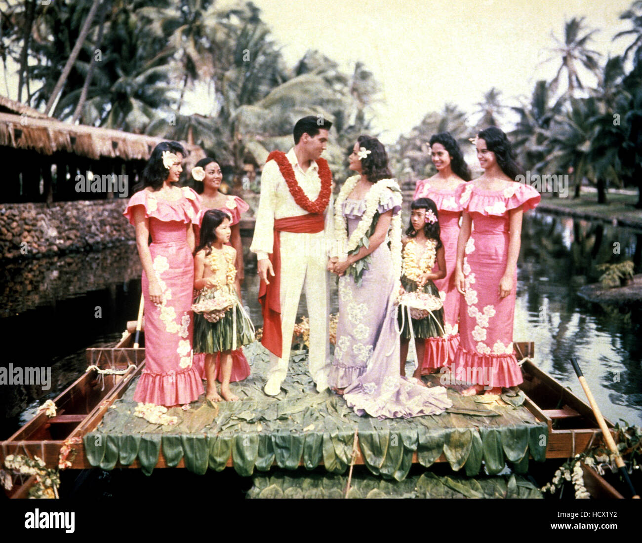PARADISE, HAWAIIAN STYLE, Elvis Presley (left), 1966 Stock Photo - Alamy