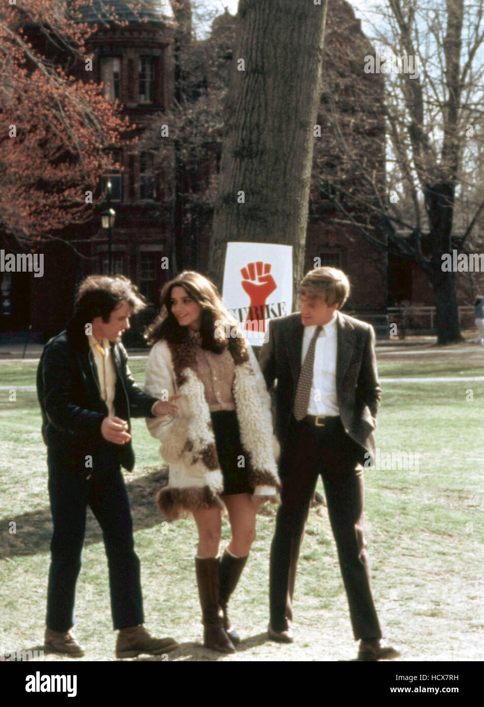 A SMALL CIRCLE OF FRIENDS, Brad Davis, Karen Allen, Jameson Parker