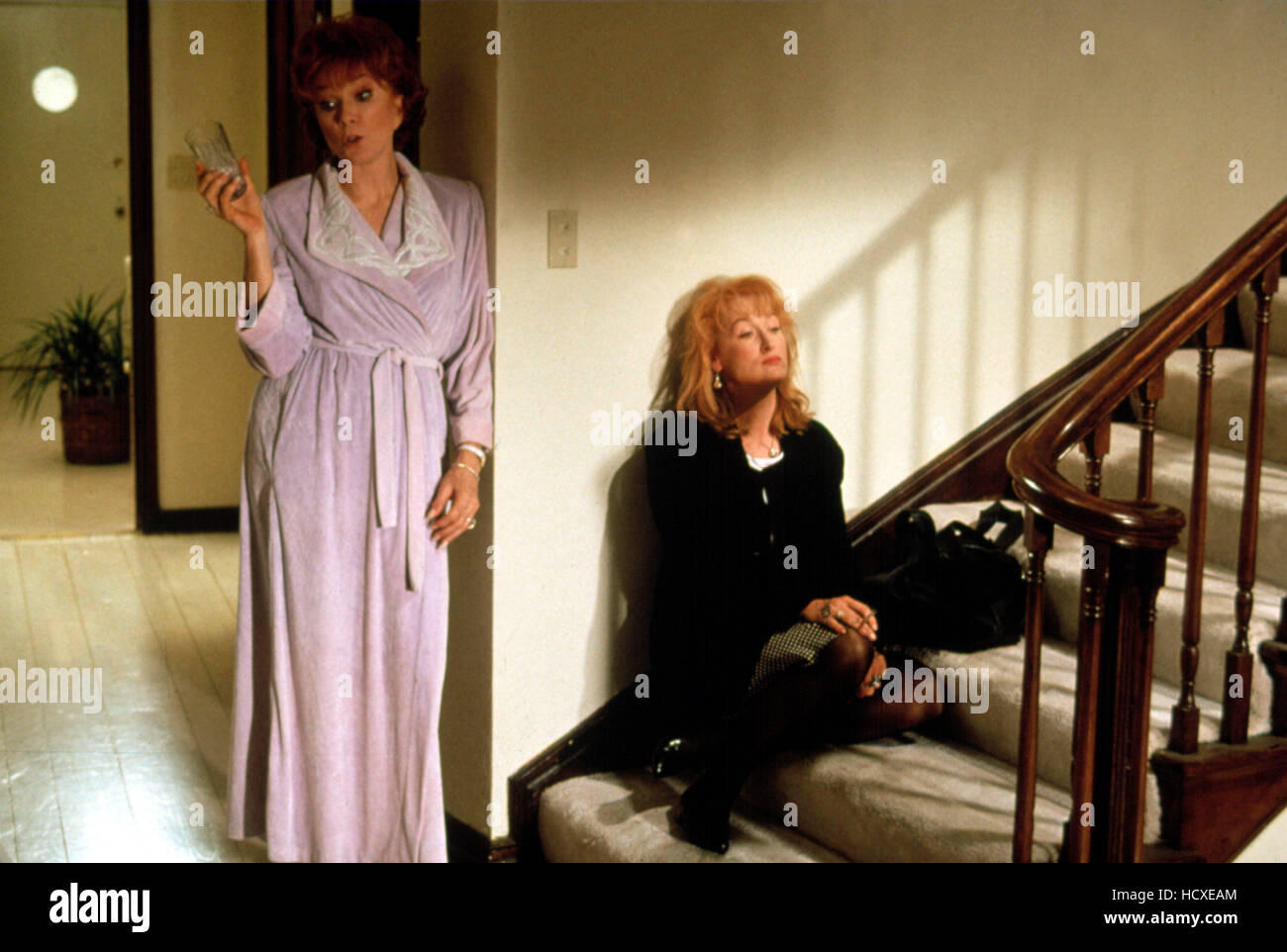 POSTCARDS FROM THE EDGE, Shirley MacLaine, Meryl Streep, 1990 Stock Photo Alamy