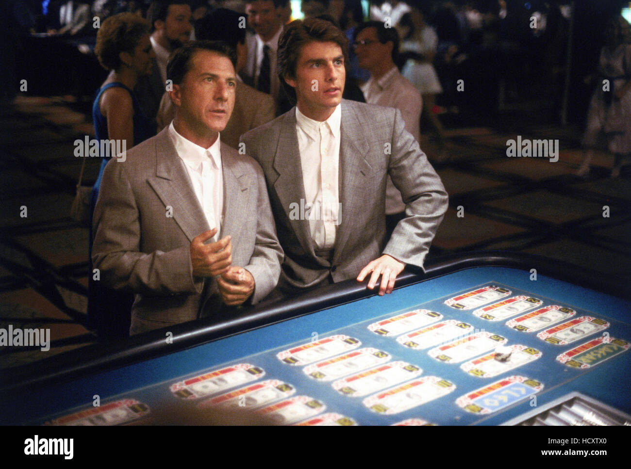 Raid Man RAIN MAN, Dustin Hoffman, Tom Cruise, 1988. (c) United Artists ...