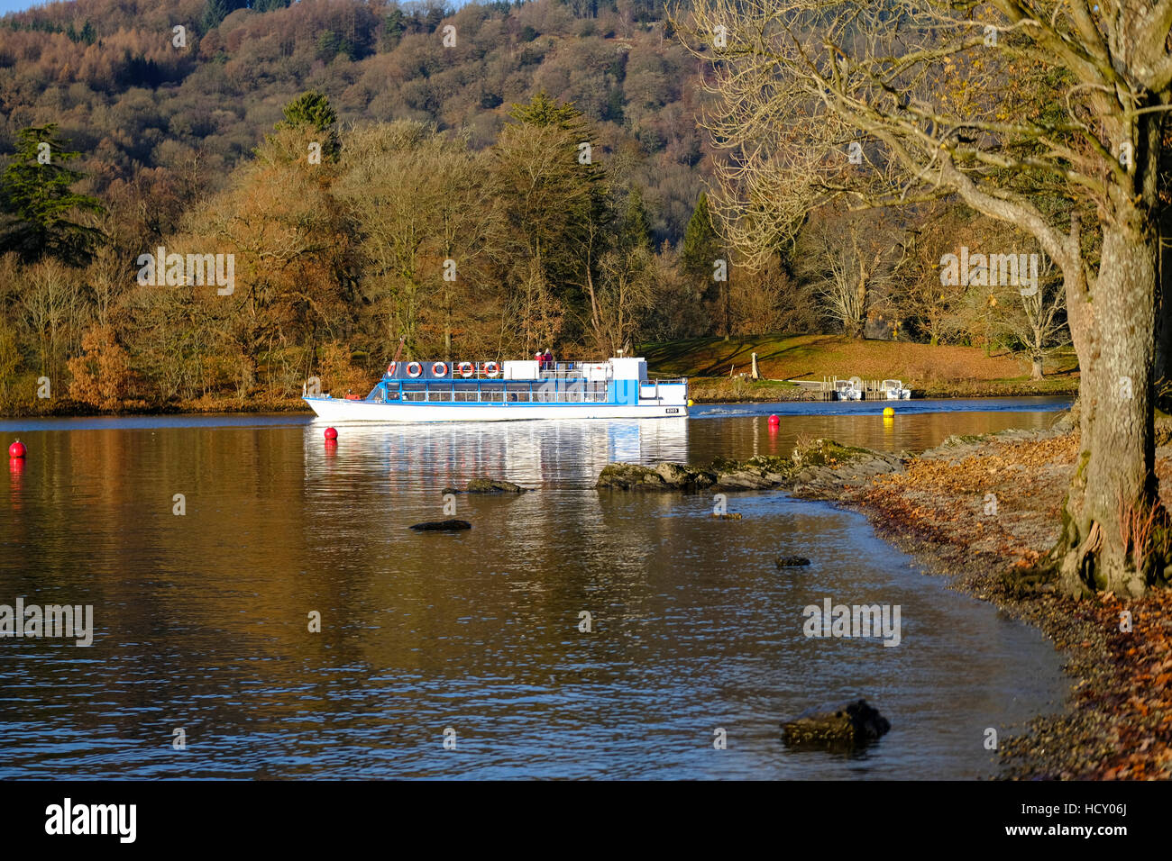 Lake tour boat on Windermere Stock Photo Alamy