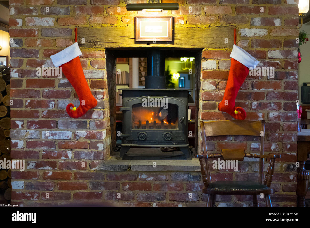 Fireplace stockings hi-res stock photography and images - Alamy