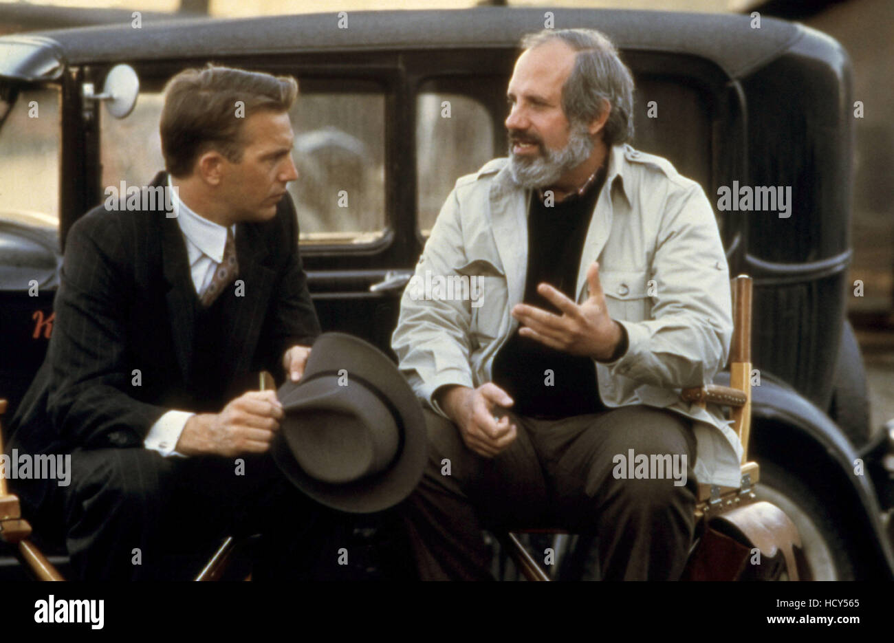 THE UNTOUCHABLES, Kevin Costner, director Brian De Palma, on set, 1987 ...