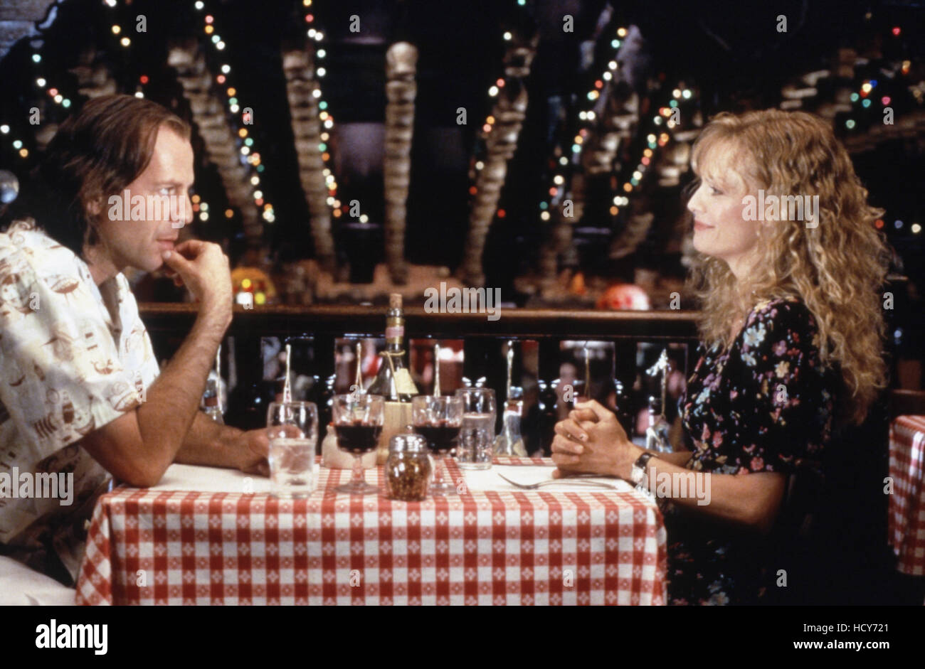 THE STORY OF US, from left: Bruce Willis, Michelle Pfeiffer, 1999 ...