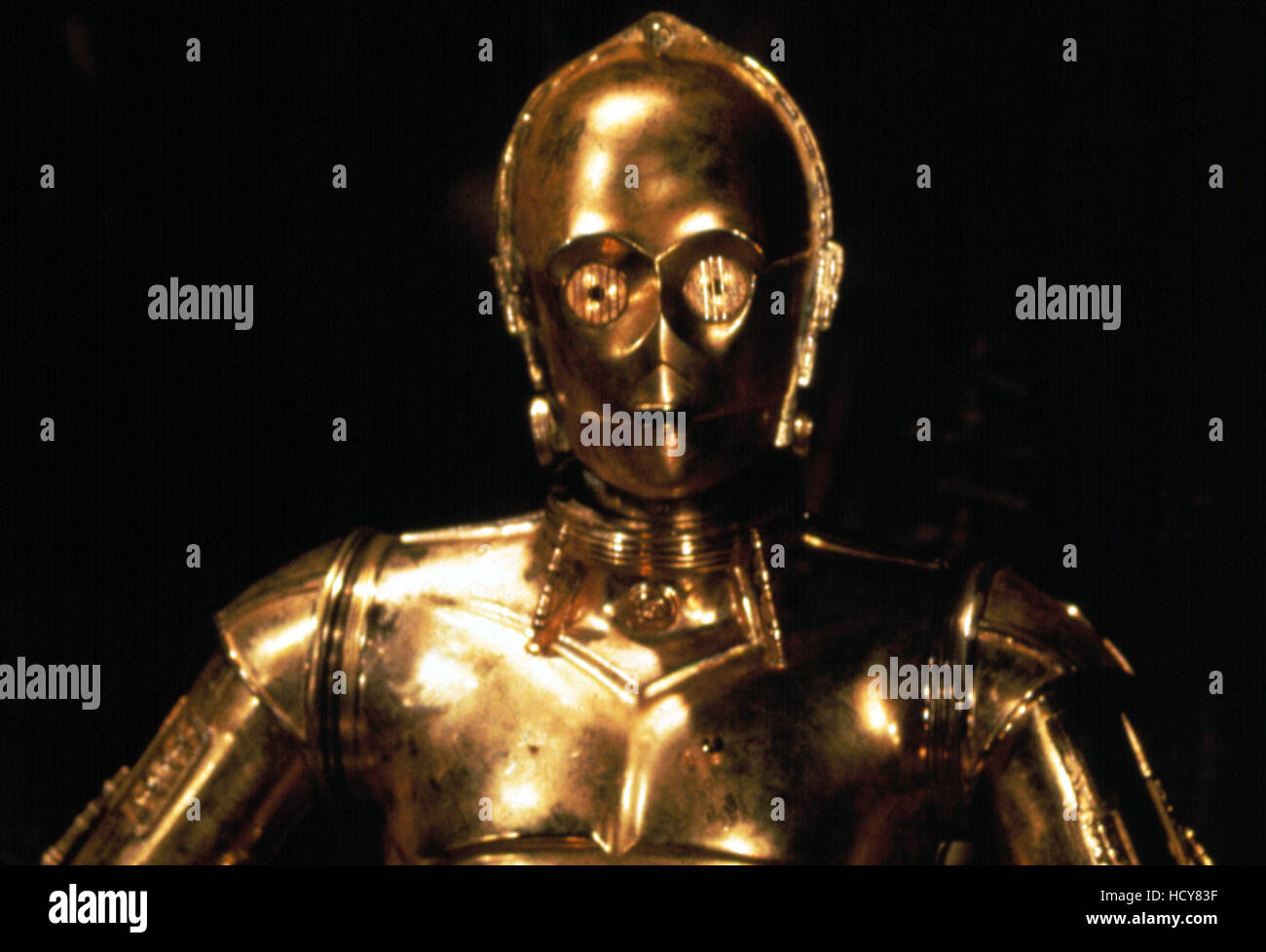 STAR WARS, (aka STAR WARS: EPISODE IV - A NEW HOPE), Anthony Daniels as C-3PO, 1977. Stock Photo