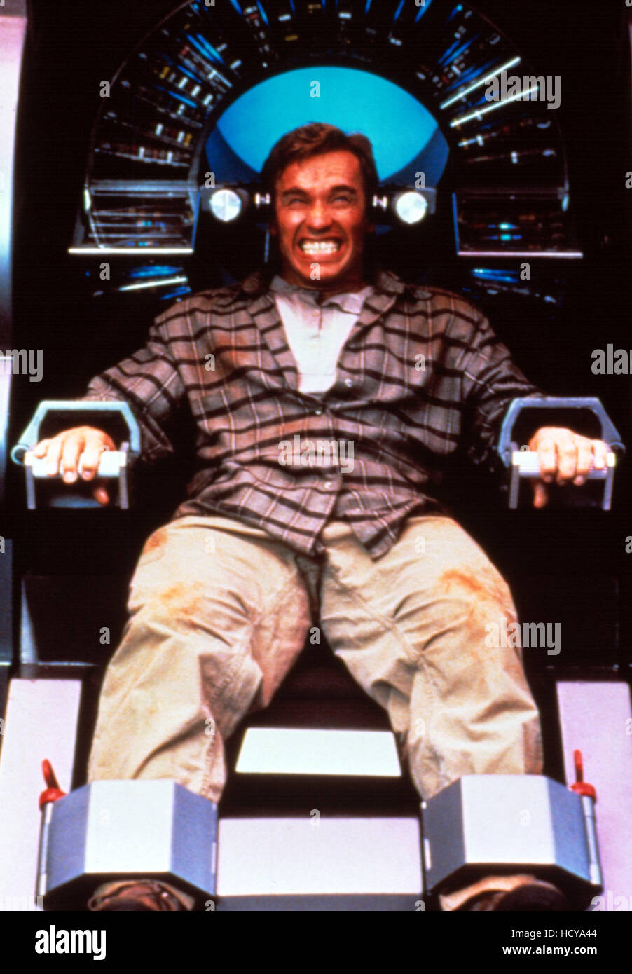 TOTAL RECALL, Arnold Schwarzenegger, 1990 Stock Photo - Alamy