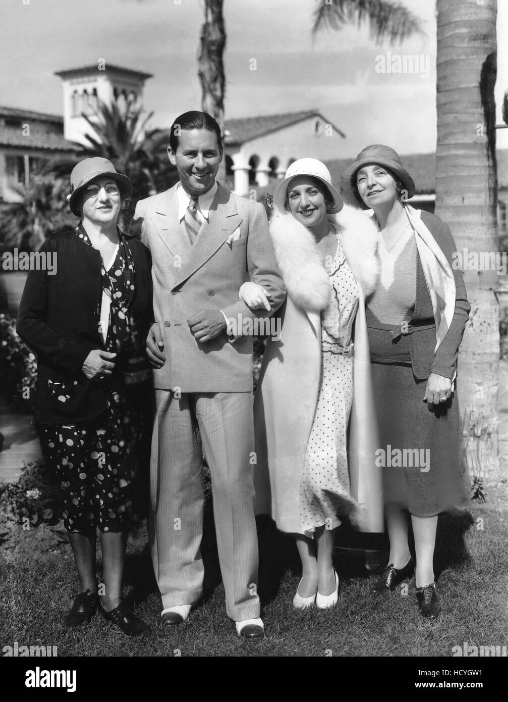 Ben Lyon, Bebe Daniels, with their mothers, vacationing in Agua Caliente, 1931 Stock Photo