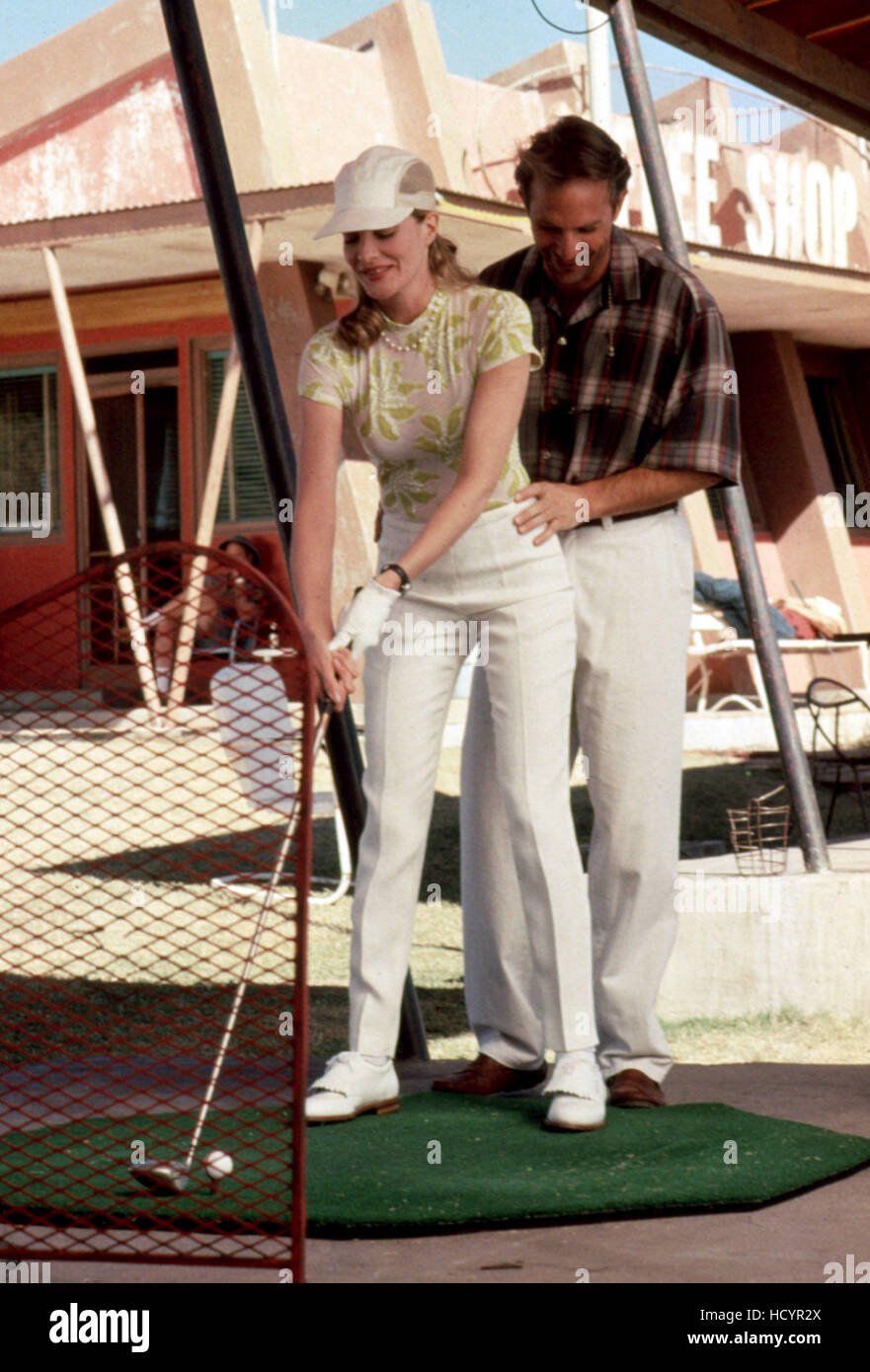 TIN CUP, Rene Russo, Kevin Costner, 1996, giving a golf lesson Stock Photo  - Alamy