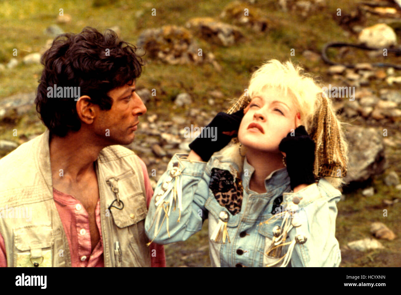 VIBES Jeff Goldblum Cyndi Lauper 1988 Stock Photo Alamy vibes-jeff-goldblum-cyndi-lauper-1988-stock-photo-alamy