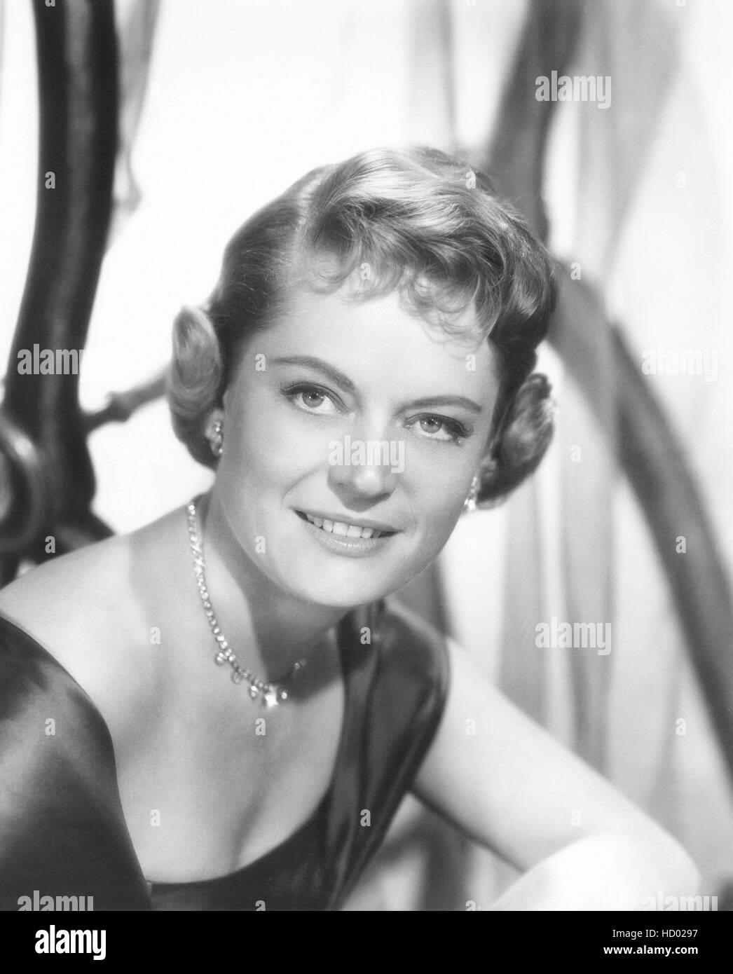 Alexis Smith, 1956 Stock Photo - Alamy