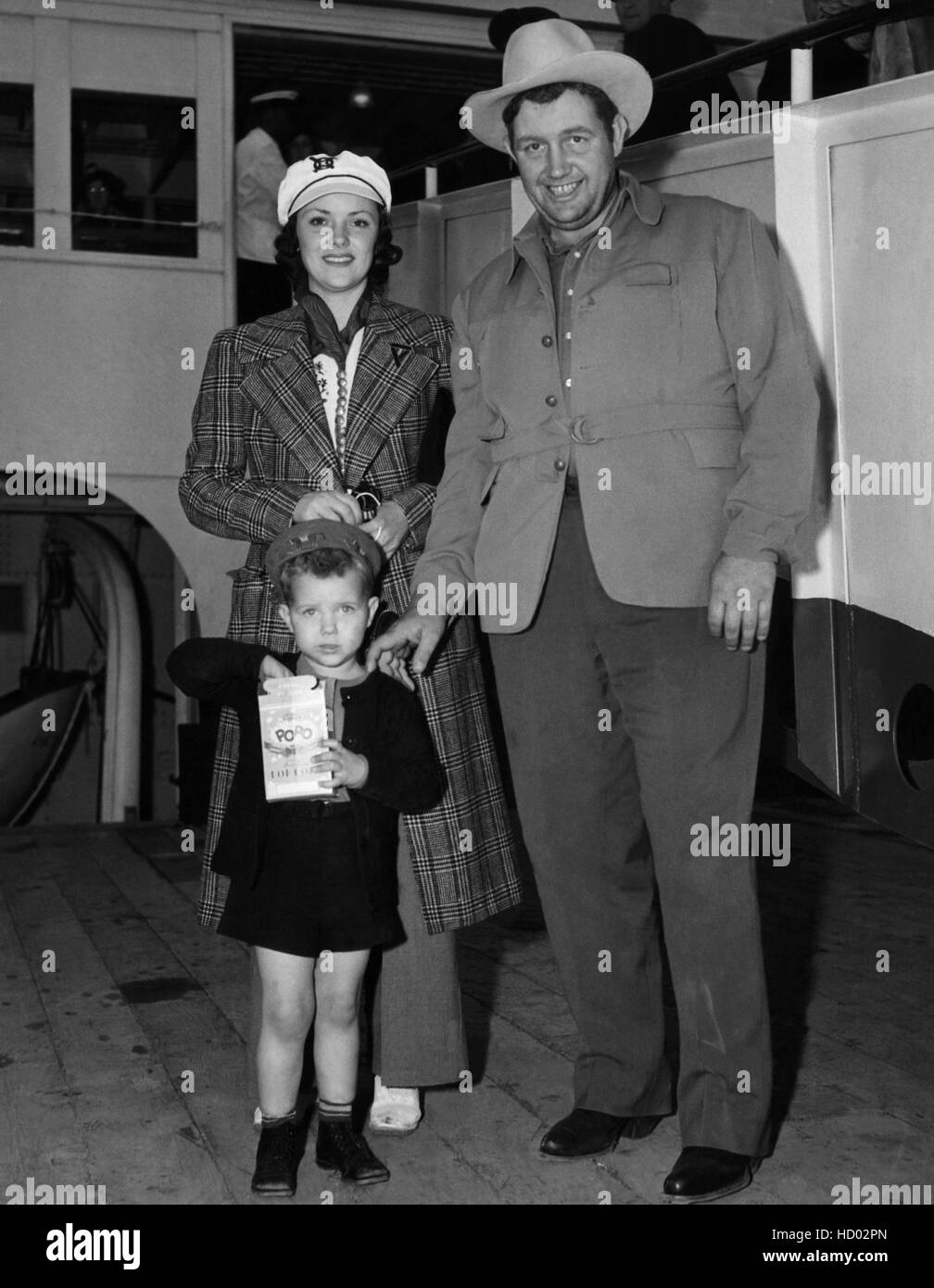 Dorothy Devine, Andy Devine, with their fouryearold son, Tad Devine