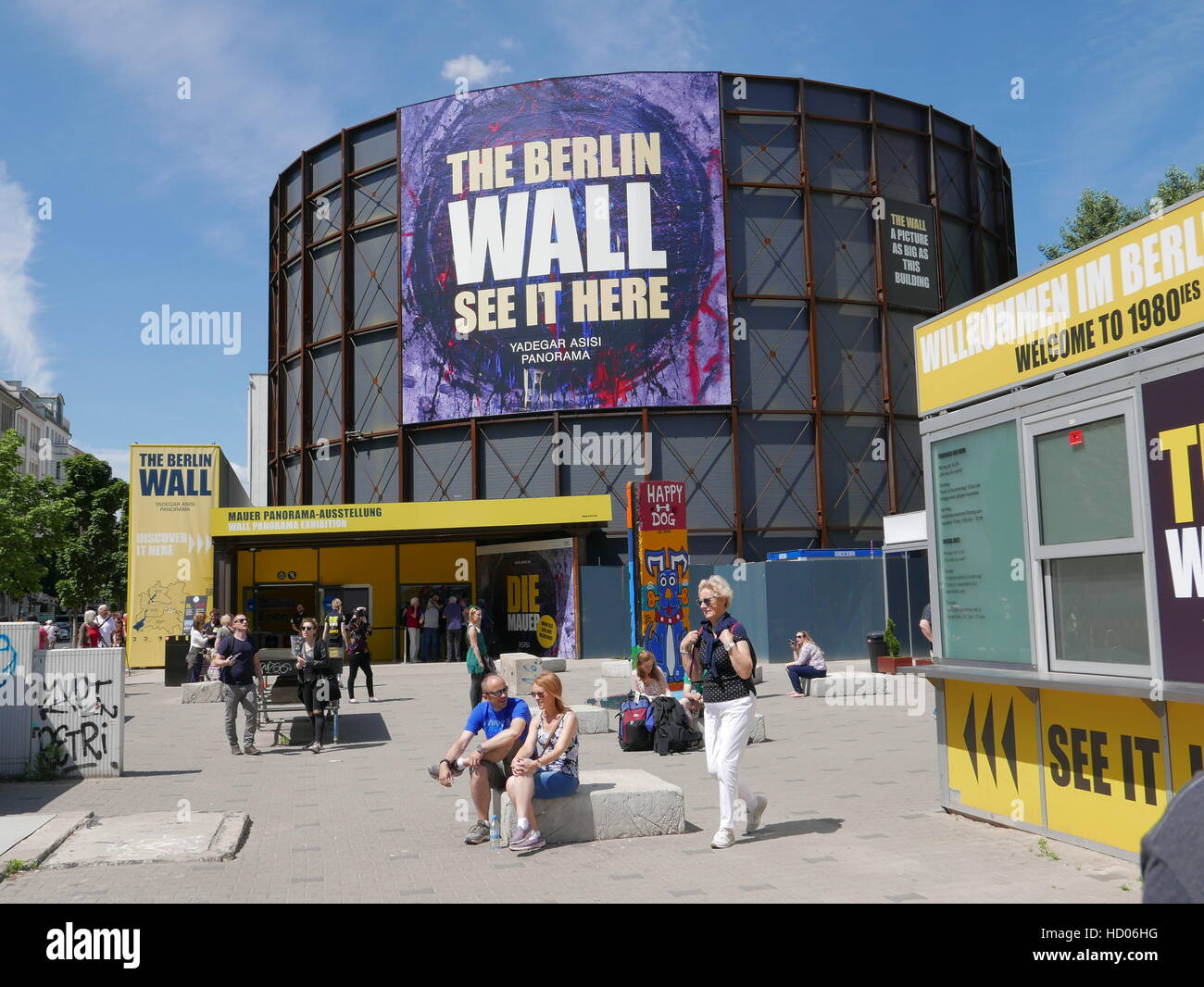 Berlin wall museum hires stock photography and images Alamy