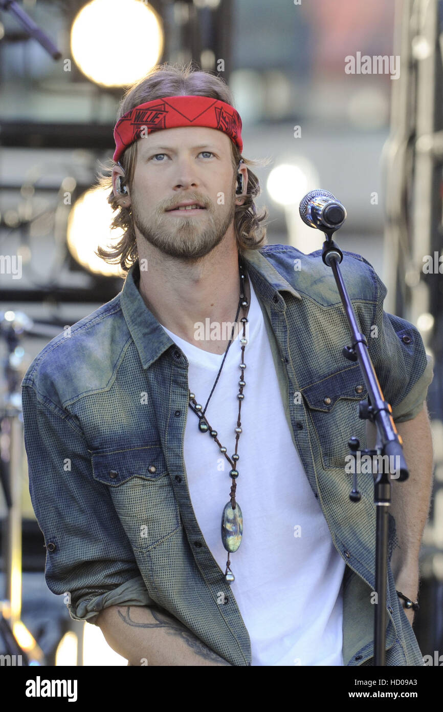 Florida Line performance and interview at the Premiere of CTV’s