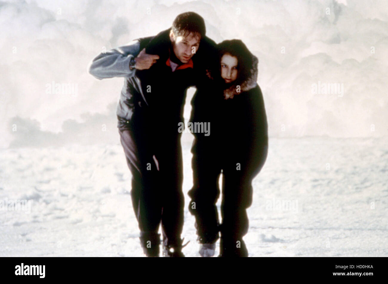 THE XFILES MOVIE, David Duchovny, Gillian Anderson, 1998, TM and