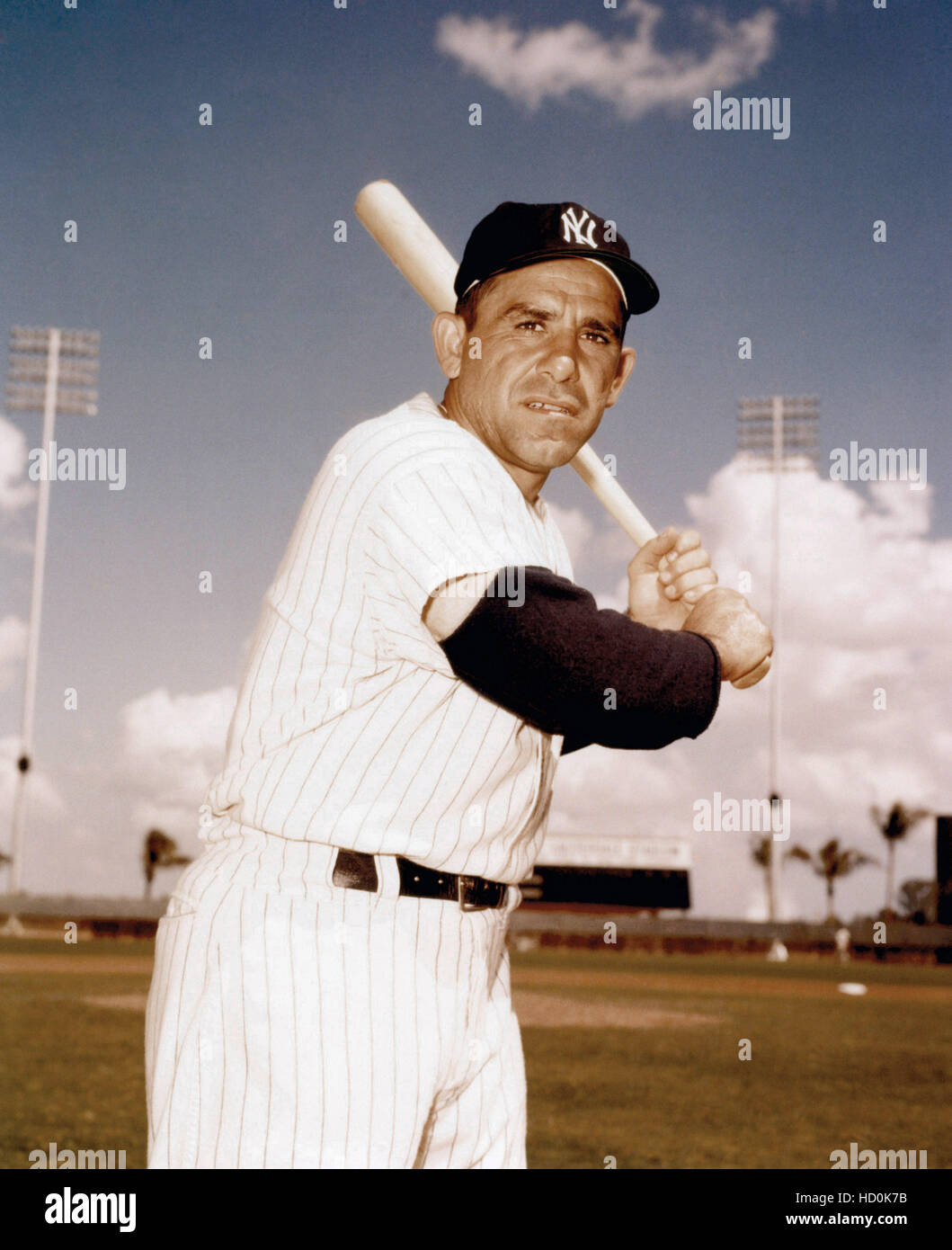 thumbnail image 2 of Majestic Yogi Berra 1962 New York Yankees World Series Cooperstown Men's Home Jersey – White, MLB 2 of 3